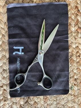 Hattori Hanzo Kamikaze HH-1 6.0 Professional Premium Shears.